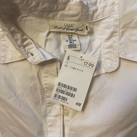 🆕H&M white Oxford like t-shirt, size 6/M - Picture 2 of 2